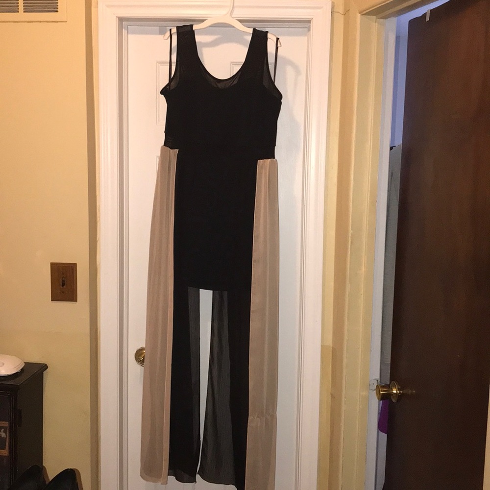 Midi dress with waist to floor covering!
